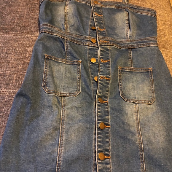 Denim Dress. - Picture 2 of 4